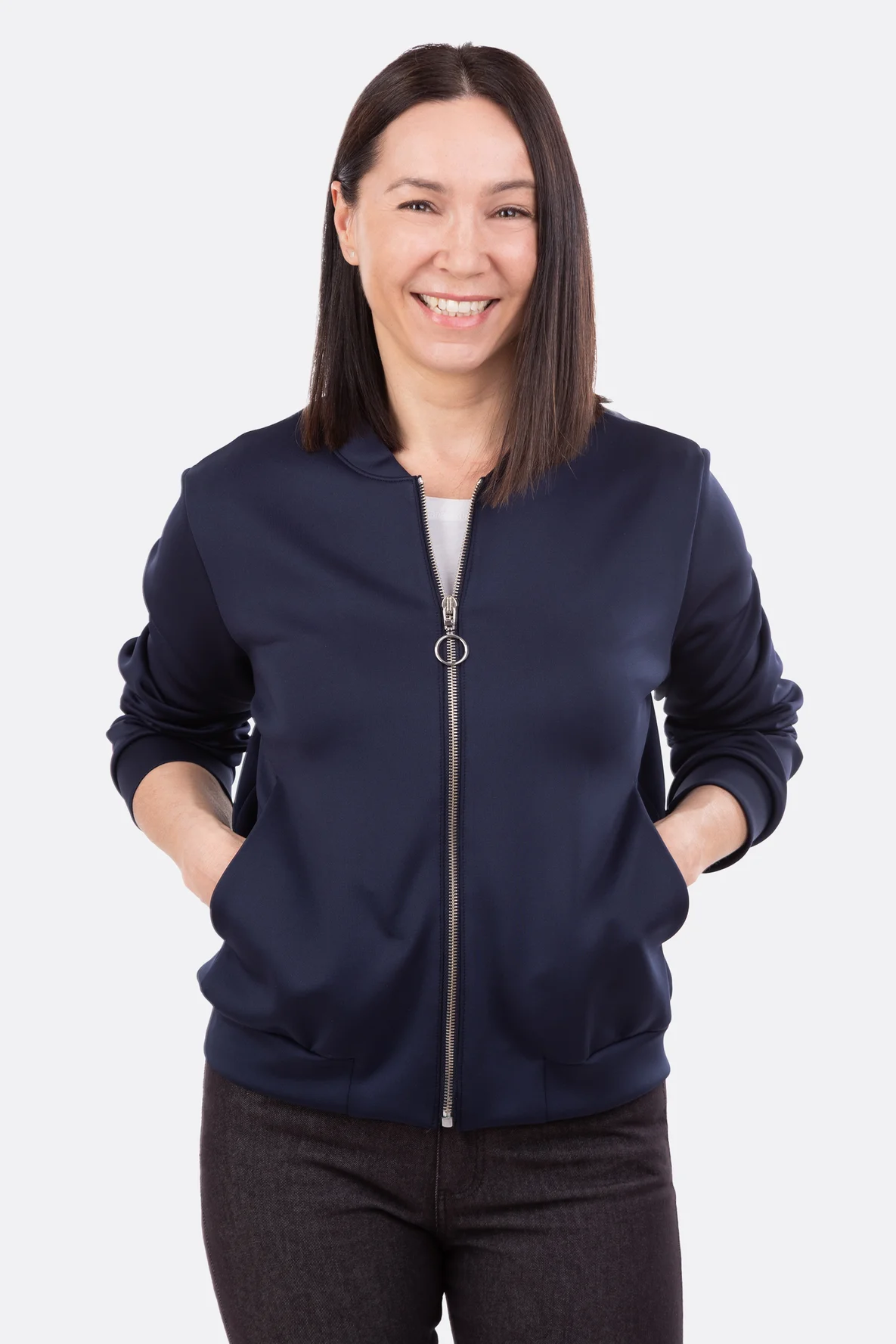 blouson-damen-792xzw.webp Schnittmuster für schicke Damen Blousonjacke "Brooklyn" | PATTYDOO – Bild 1