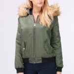 Damen Bomberjacke mit abnehmbarer Kapuze aus Kunstfell