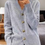 Schlichter Damen‑Cardigan mit Knöpfen | Regular Fit Cardigan Damen | Effen Farbe, Lange Ärmel & Knopfverschluss | Cecile Lavelle