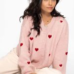 SASSYCLASSY Cardigan Cardigan mit roten Herzen für Damen Weiche Strickjacke mit V Ausschnitt und Knopfleiste Offwhite Rosa