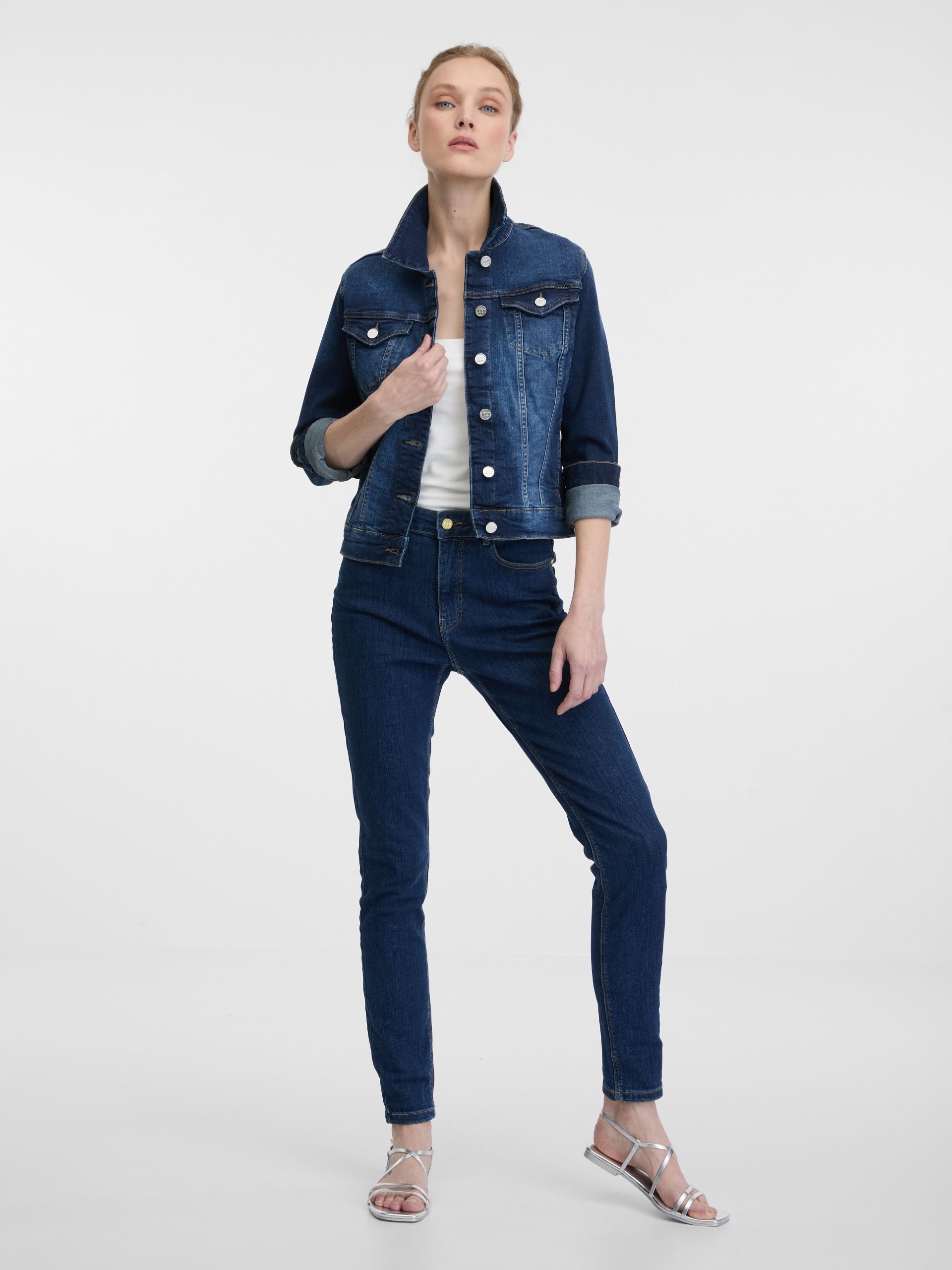 damen-jeansjacke-242npp-1.jpg Dunkelblaue Damen Jeansjacke ORSAY | Orsay.de Der offizielle E Shop der Marke ORSAY für Deutschland – Bild 1
