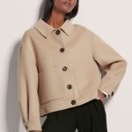 Kurze Oversize Jacke in caramel | MADELEINE Mode