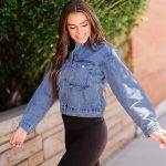 LCDIUDIU Damen Jeansjacke,Damen Jeansjacke Blau Cropped Revers Knopftasche Klassisch Frühling Herbst Lange Ärmel Tops Loose Fit Vintage Coat Boyfriend Jean Jacket Classic Casual Outwear,S : Amazon.de: Fashion