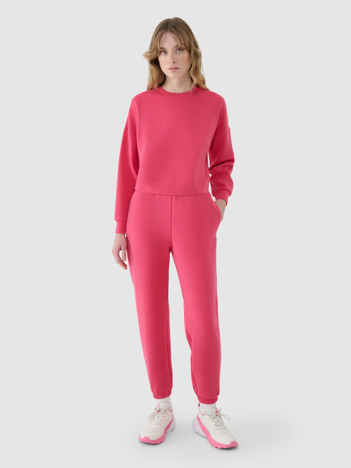 jogginghosen-damen-065tqz-1.jpg Jogger Sweathose mit Modalanteil für Damen pink | 4F Sportbekleidung und Schuhe – Bild 1