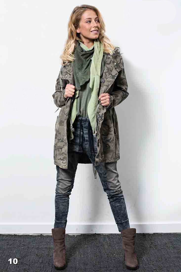 parka-damen-686ghv-1.jpg PLEASE Damen Parka khaki olive grün camouflage – Bild 1