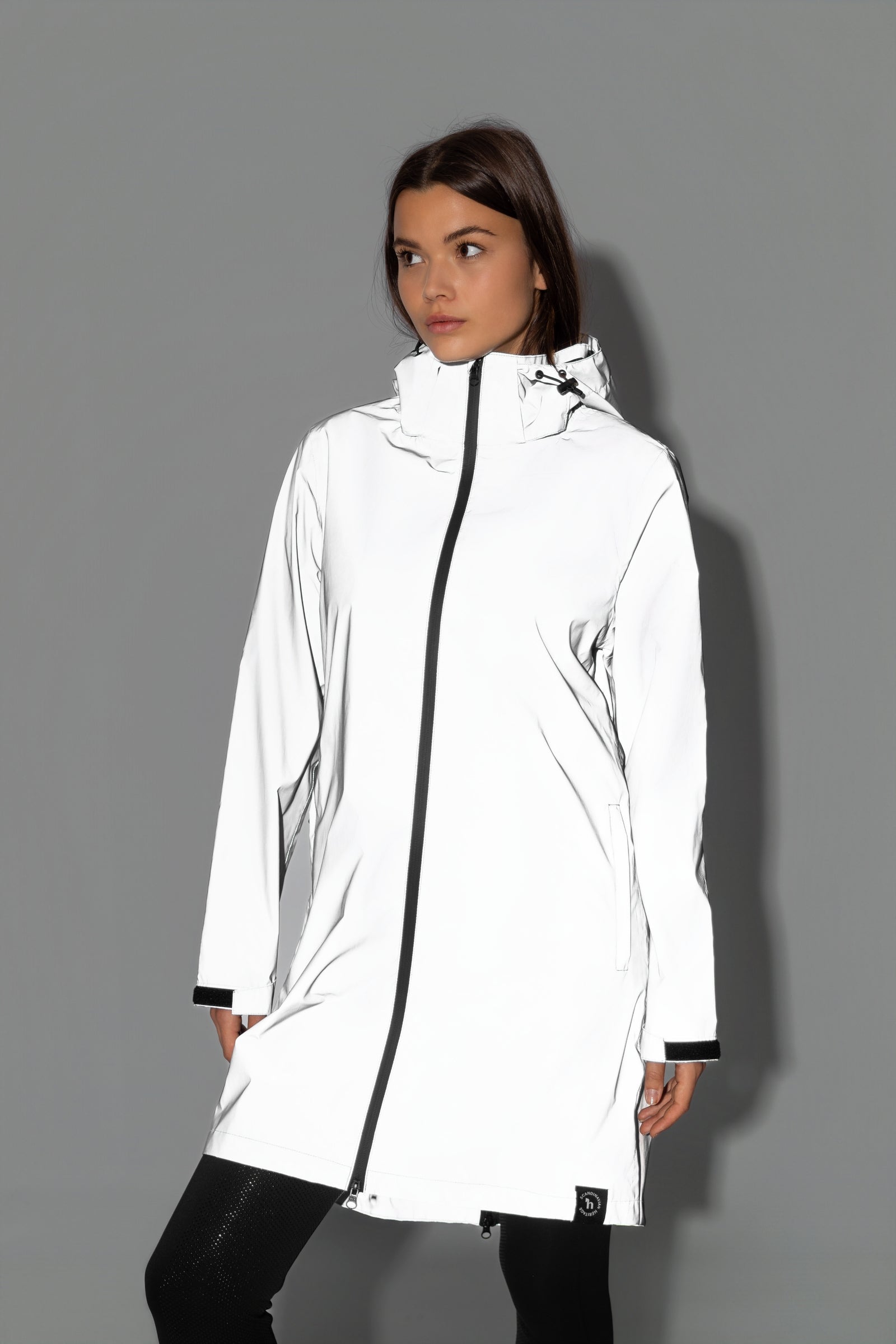 regenjacke-damen-202prh-1.jpg Horze Damen reflektierender Regenmantel | Reitbekleidung – horze – Bild 1
