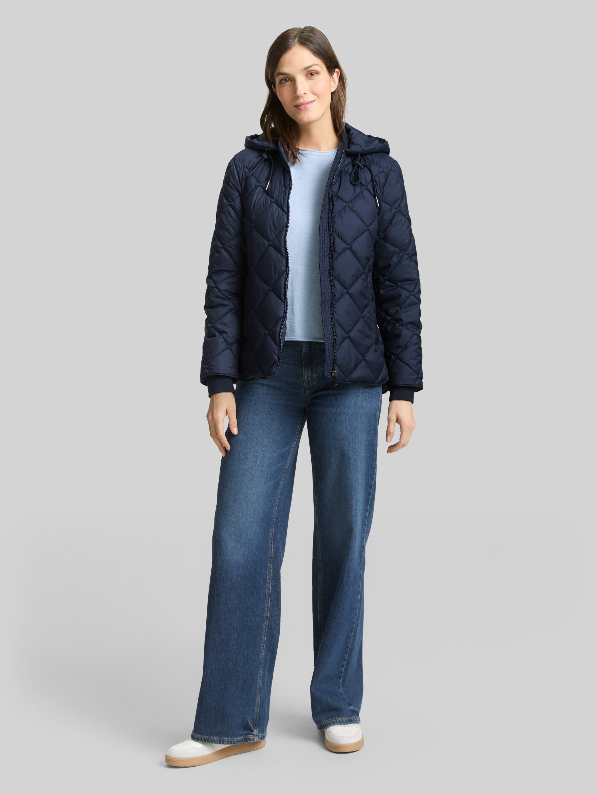 steppjacke-654fnt-1.jpg Lightweight Steppjacke mit Kapuze in blau von Tom Tailor – Bild 1