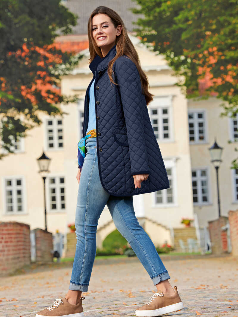 steppmantel-damen-336xhb-1.jpg Sommerleichter Steppmantel in Blau – Bild 1