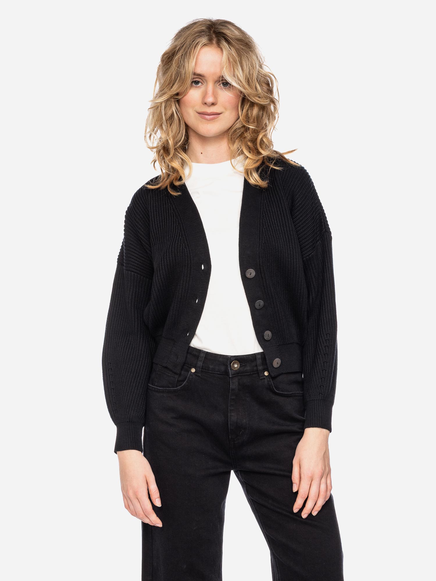 strickjacke-445nbi-1.jpg Smilla Kurzer Strick Cardigan mit Knöpfen aus Bio Baumwolle, schwarz, GOTS – Bild 1