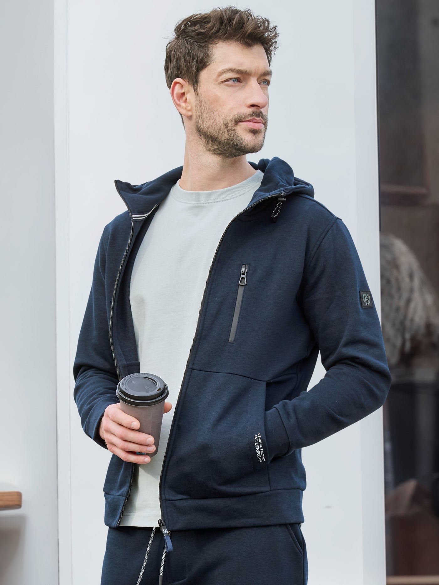 sweatjacke-286lum-1.jpg Sweatjacke im Hoodie Look aus Mischgewebe – Bild 1